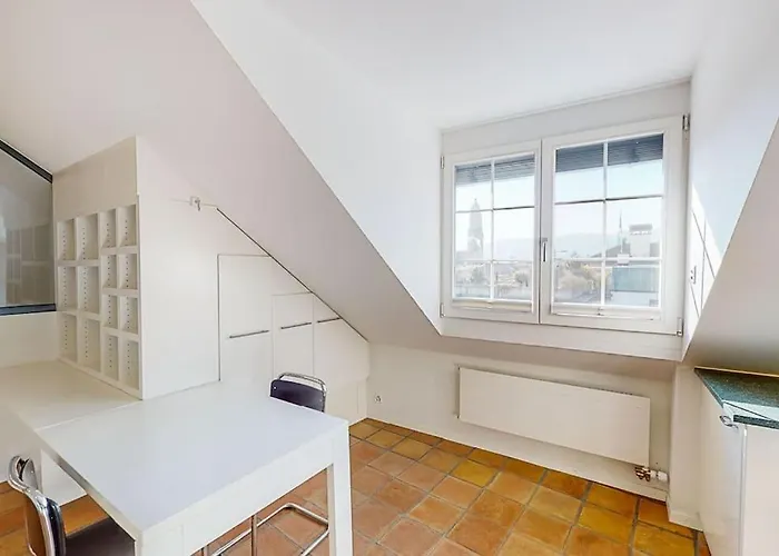 Maisonette Penthouse In Old Town - Uz10 *